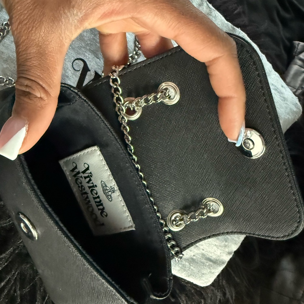 Vivienne Westwood Black Chain Shoulder Bag - Picture 4 of 6